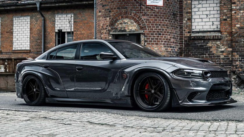 Dodge Charger Hellcat Widebody