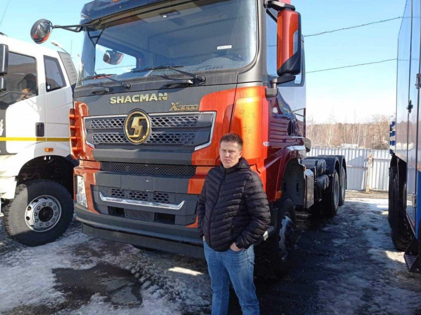 Шакман тягач 6х6