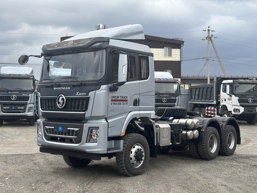 Тягач шакман