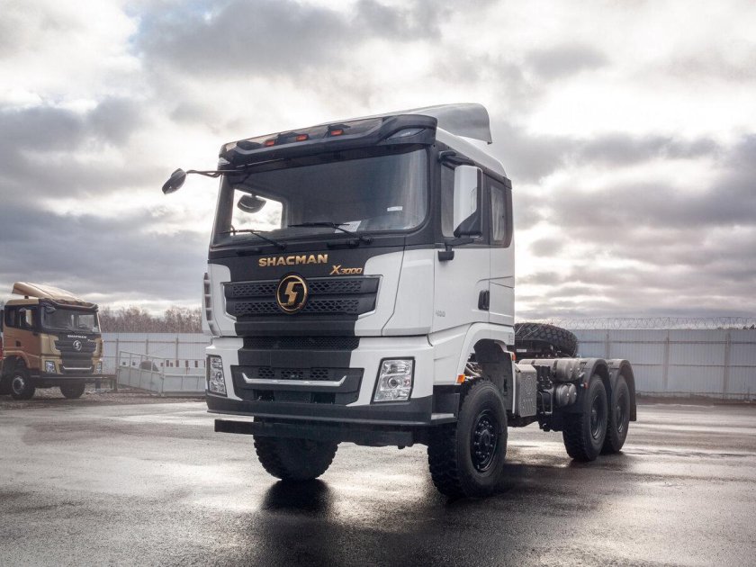 Седельный тягач Шакман x3000