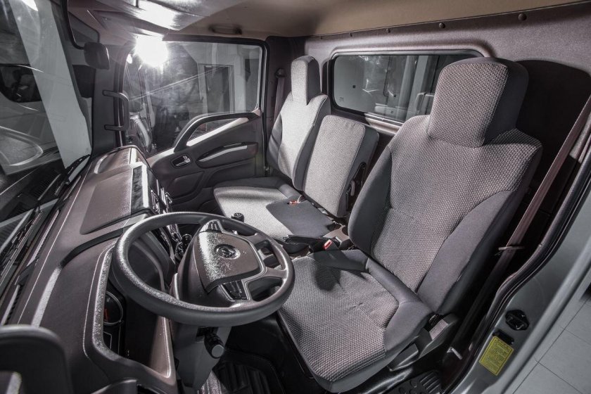 Валдай Некст 2021 кабина