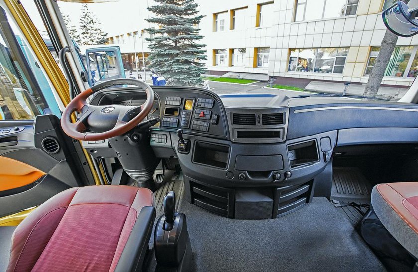 Валдай 45 тягач