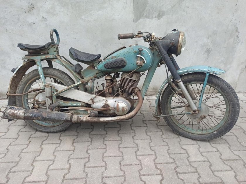 Мотоцикл иж 49