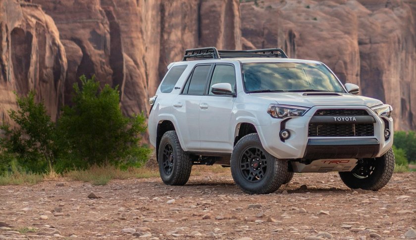 Тойота 4runner 2022