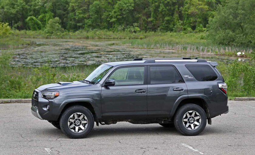 Тойота 4runner 2022