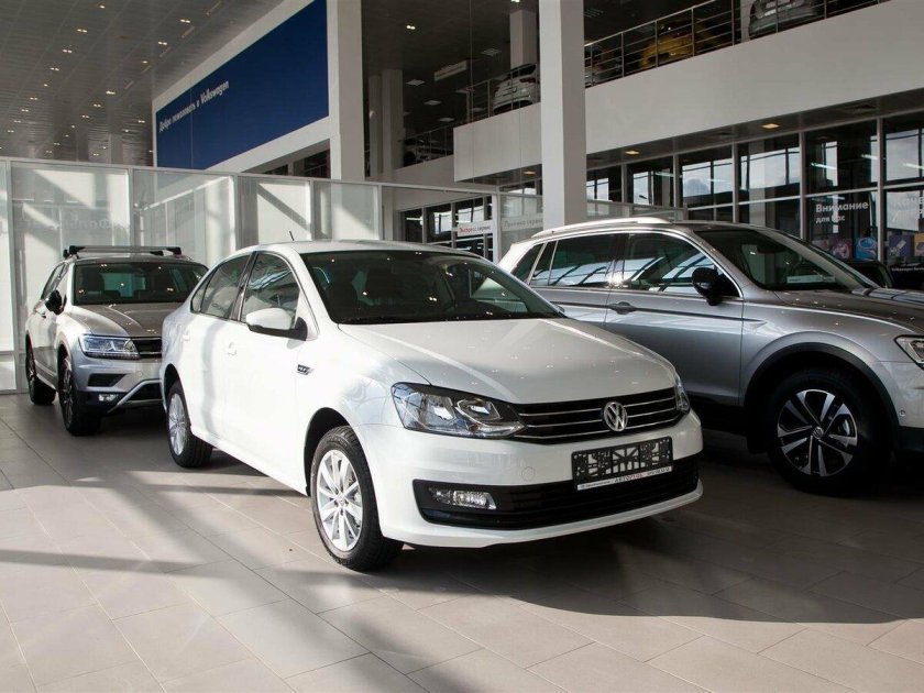 Фольксваген поло седан 2019 белый