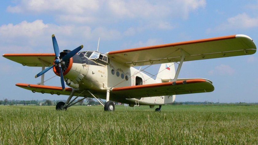 Самолёт АН-2