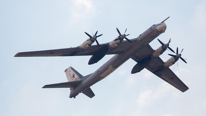 Винтовой самолет военный