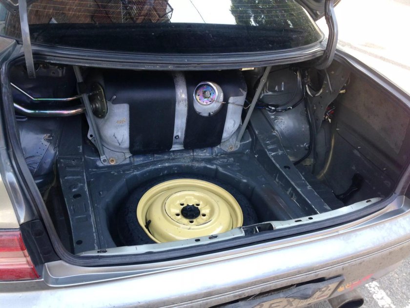 Марк 2 81 багажник