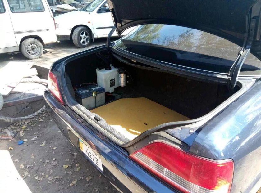 Тойота Креста 100 багажник