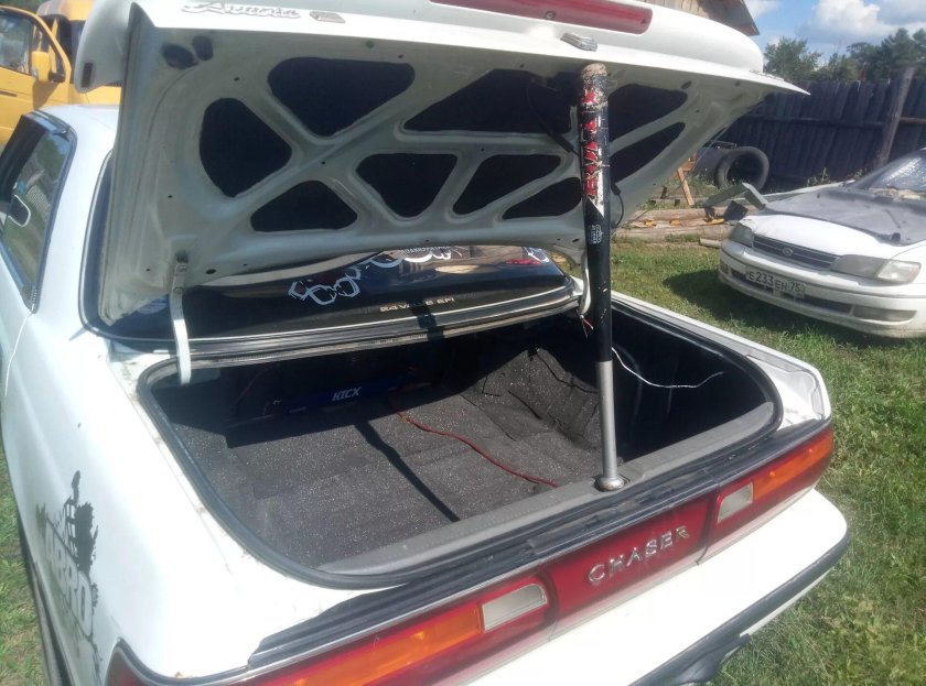 Багажник Чайзер 80