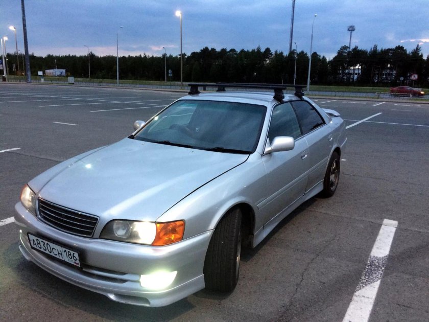 Тойота Марк 2 100 с рейлингами