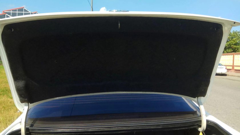 Обшивка багажника Chaser 90