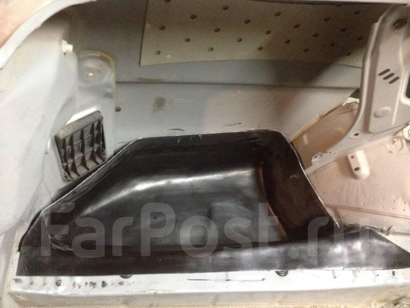 Вентиляция в багажнике Тойота Креста 100