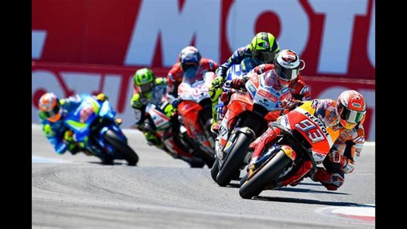 Мотогонки фото