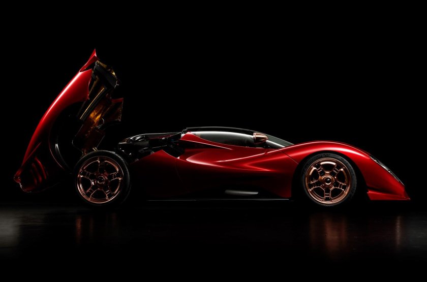 De Tomaso p72