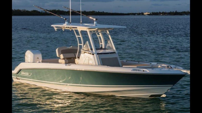 Boston Whaler 420 Outrage 2023