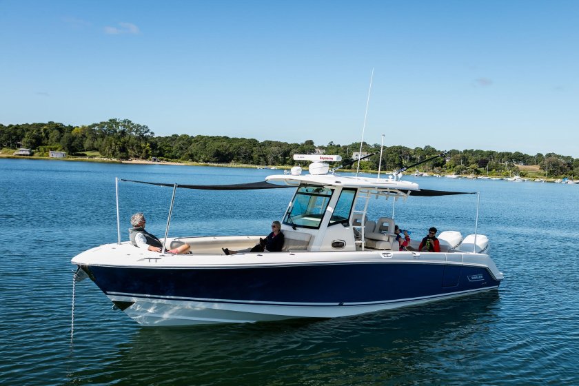 Boston Whaler 330 Outrage