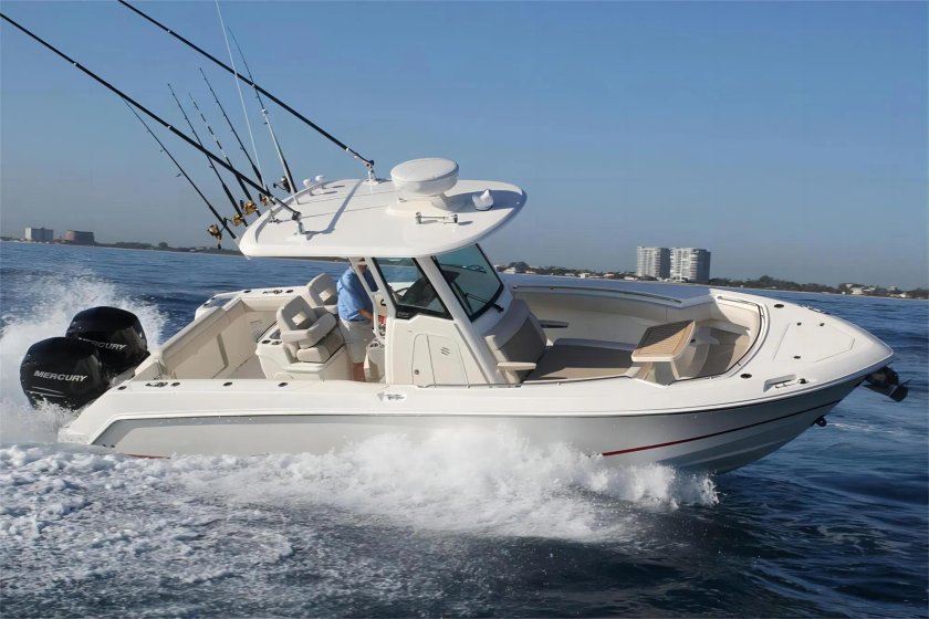 Boston Whaler катер