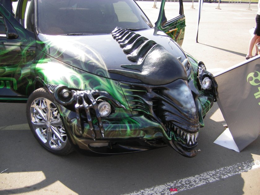 Аэрография на автомобиле