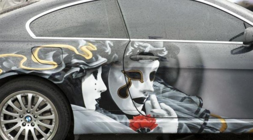 Аэрография на машине