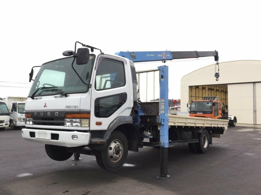 Митсубиси Фусо Файтер эвакуатор