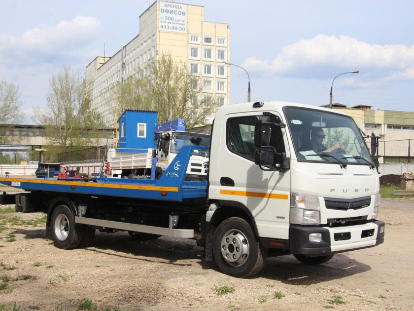Mitsubishi Fuso Canter эвакуатор