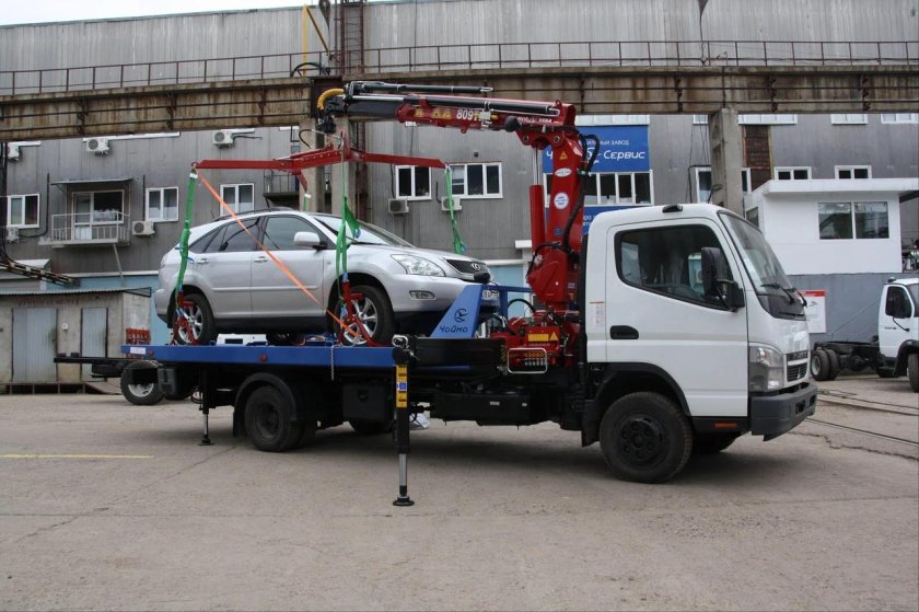 Mitsubishi Fuso Canter эвакуатор