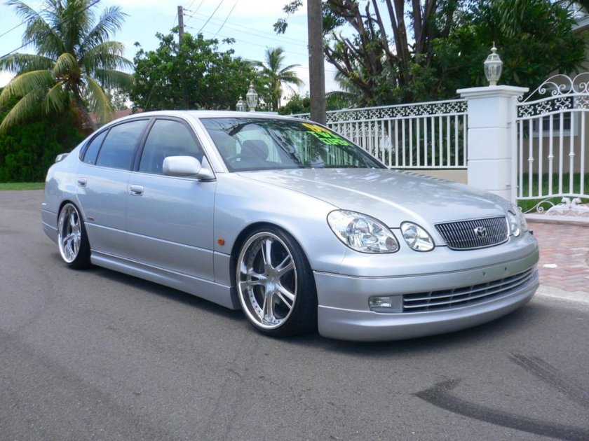 Toyota Aristo 2010