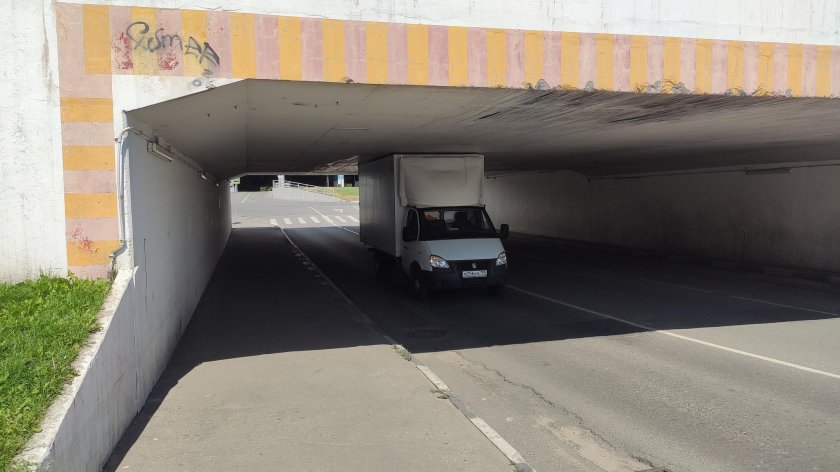 Мост глупости в Москве