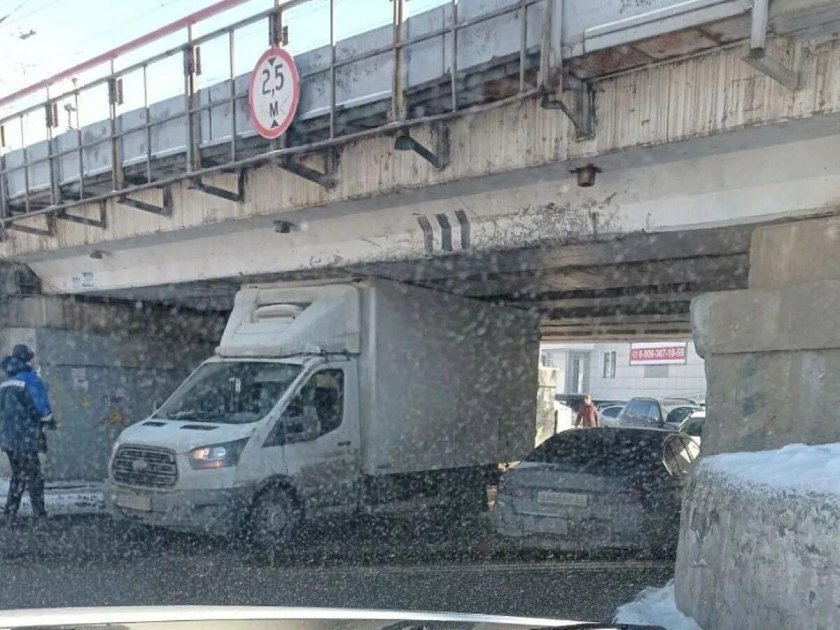 Мост глупости саратов