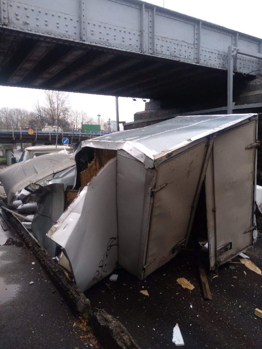 Авария на сортировочном мосту в СПБ