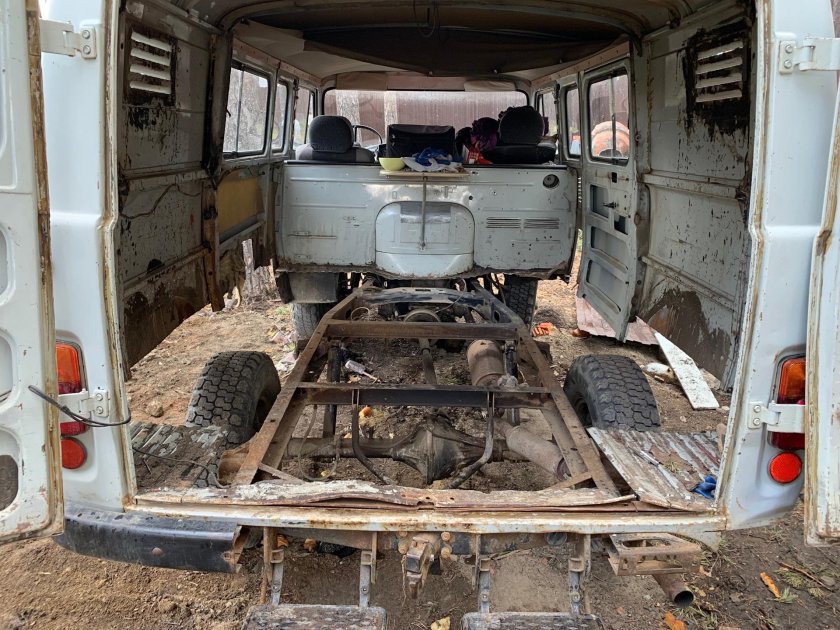 УАЗ 3909 днище