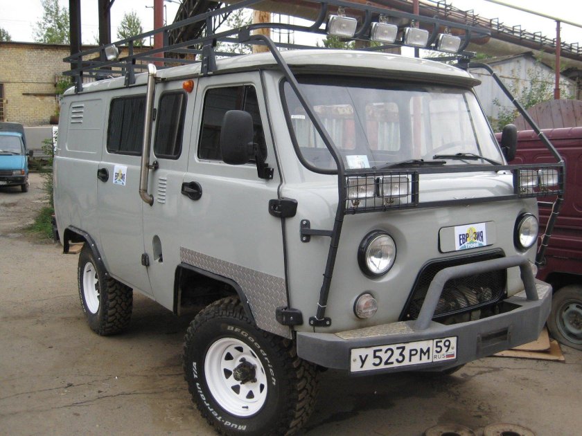 УАЗ Буханка 2206