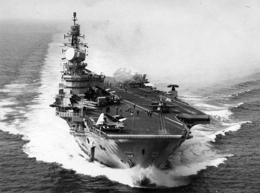 Авианосец Eagle