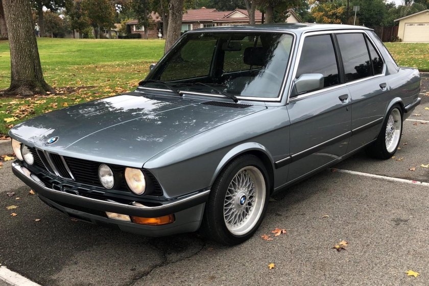 Bmw e28 528i