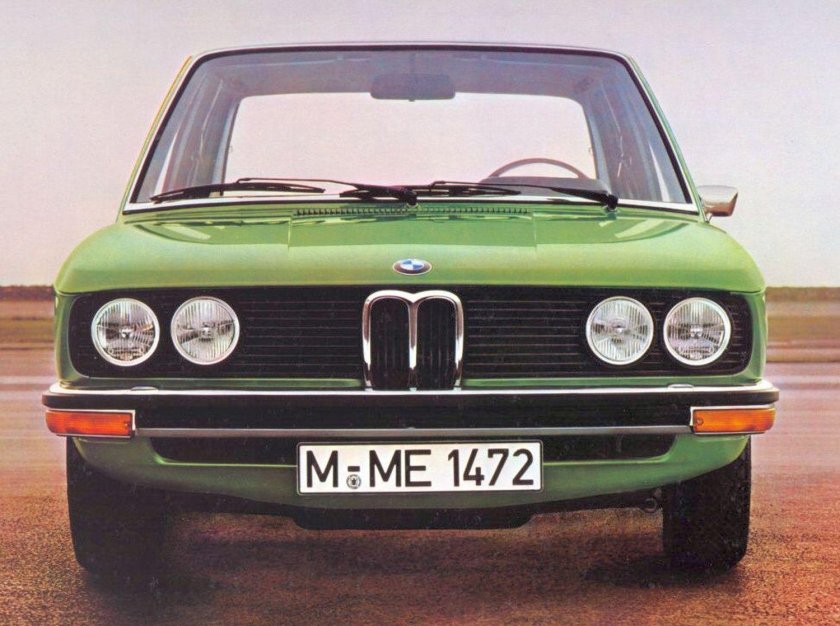 BMW 520i (e12)