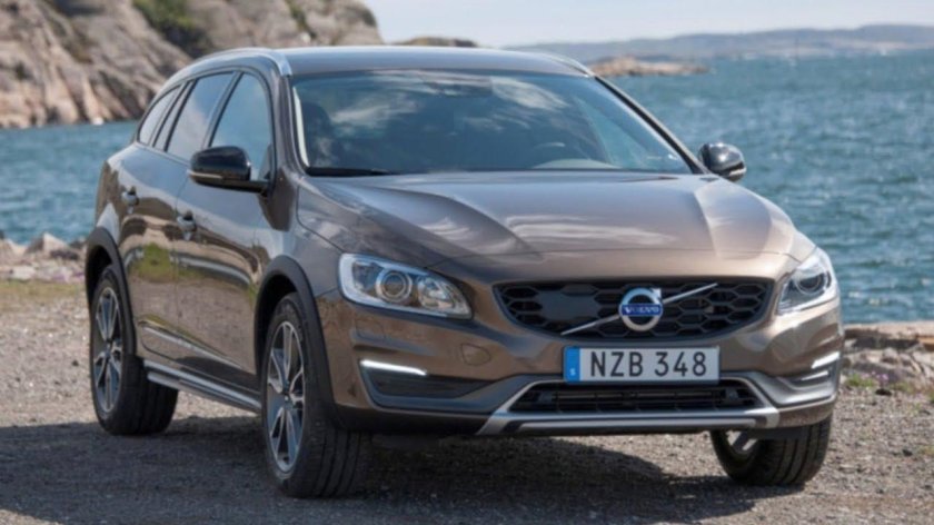 Вольво v60 Cross Country 2016