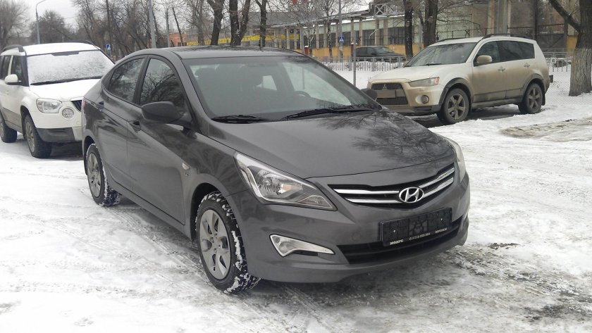 Hyundai Solaris 2015 серый