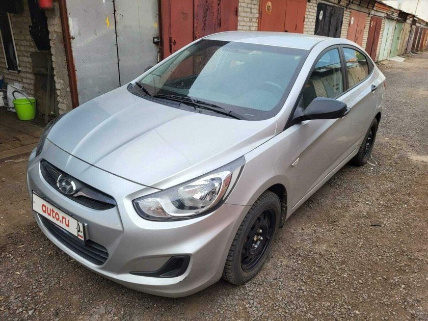 Солярис серебристый 2011