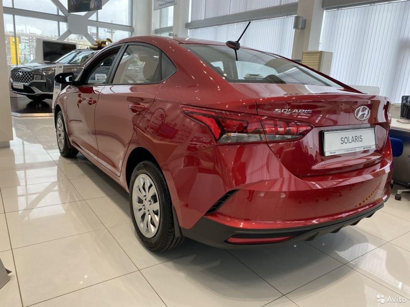 Авто цвет Hyundai wr7 - Dragon Red