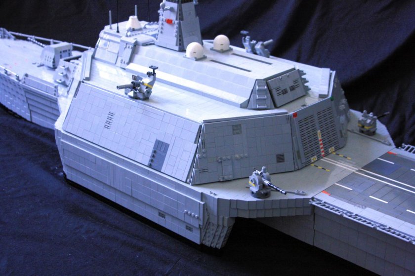 «Капитан де Фрагата Давид Эйама Ангу Оса»