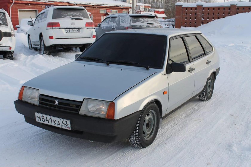 ВАЗ 2109 серая