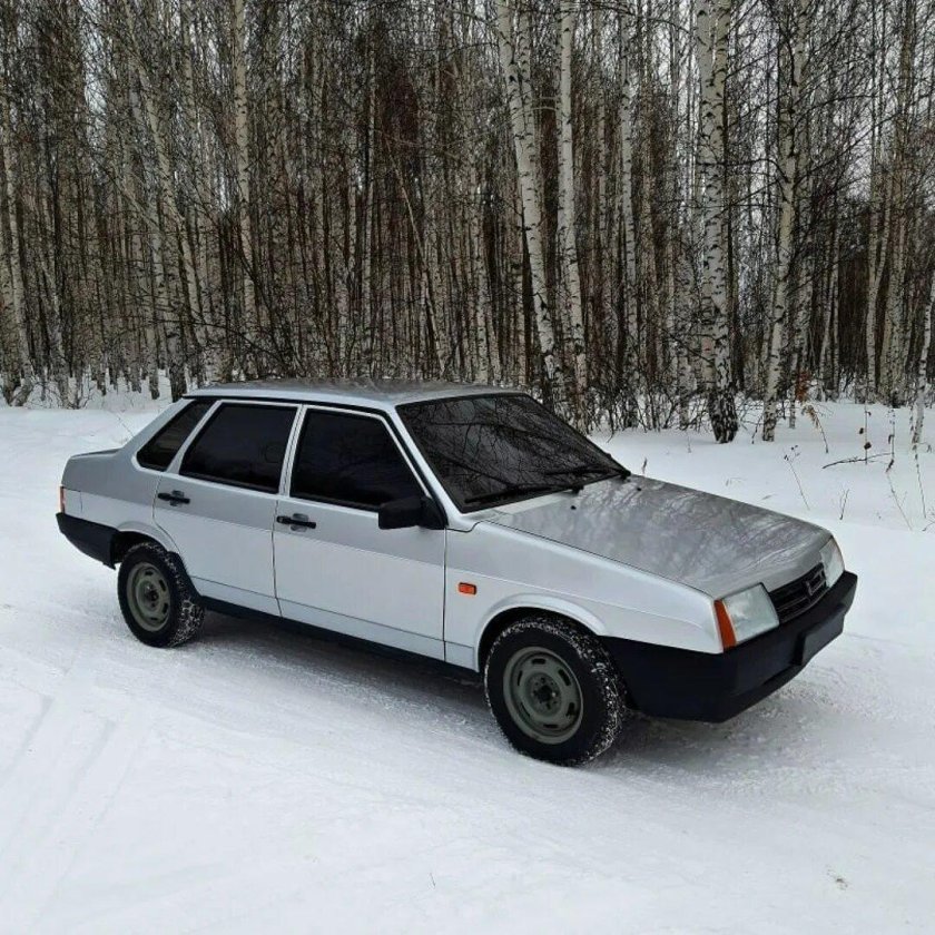ВАЗ 21099 серебристая опер