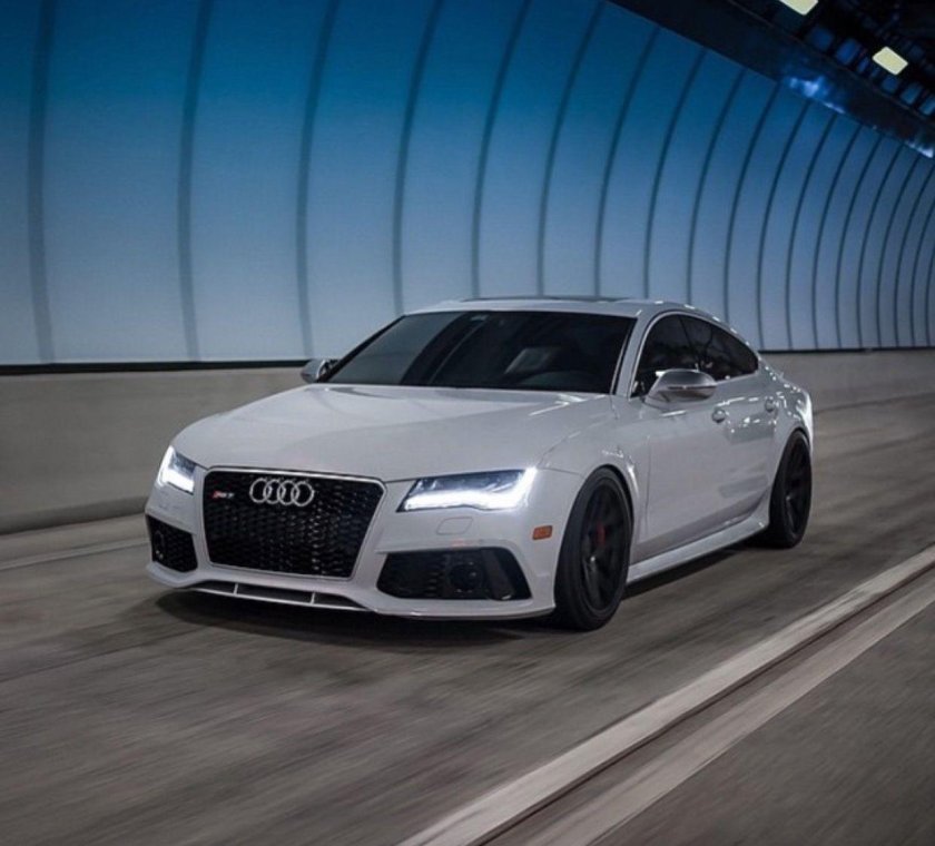 Audi rs7 белая