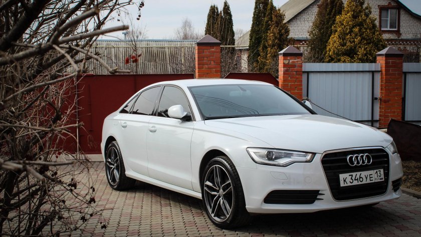 Ауди а6 белая 2016