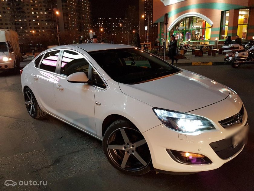 Opel Astra j r17