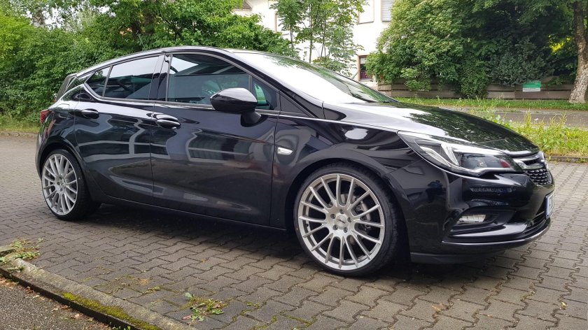 Opel Astra j r17