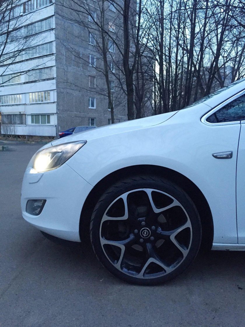 Opel Astra j диски r19