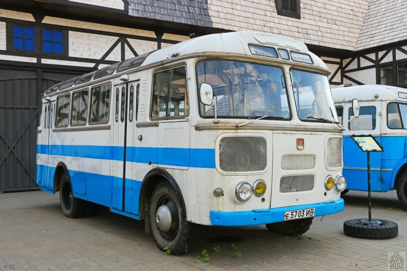 ПАЗ 672м